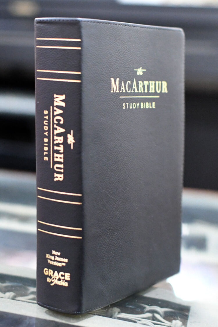 MacArthur Study Bible, NKJV, 2nd Edition, Genuine Leather