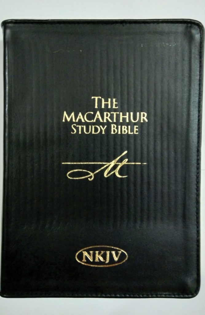 MacArthur Study Bible - NKJV (Revised) - Image 4
