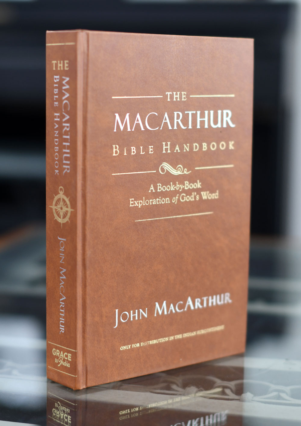The MacArthur Bible Handbook - Gift Edition