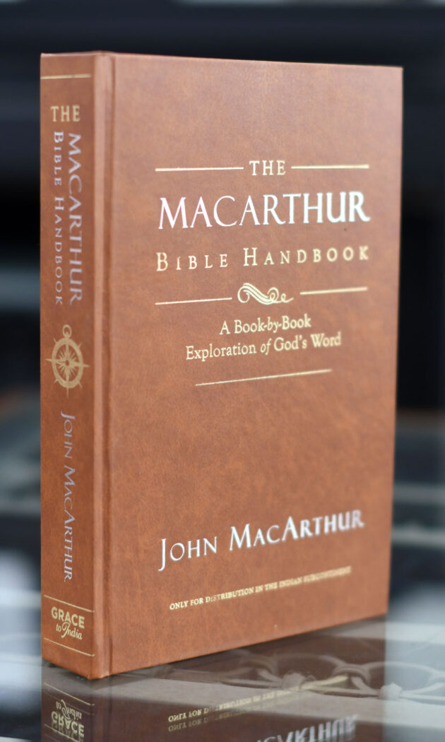 The MacArthur Bible Handbook - Gift Edition